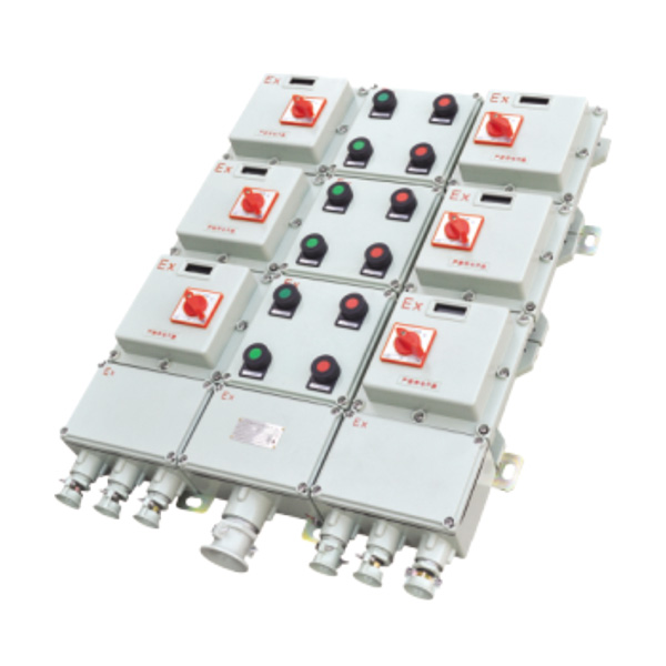 BXQ系列防爆動(dòng)力配電箱(電磁起動(dòng))特點(diǎn)：
<br>1、壓鑄鋁合金或鋼板焊接外殼，表面噴塑。
<br>2、適用于控制多臺(tái)電動(dòng)機(jī)，還可為照明或儀表配出電源。
…